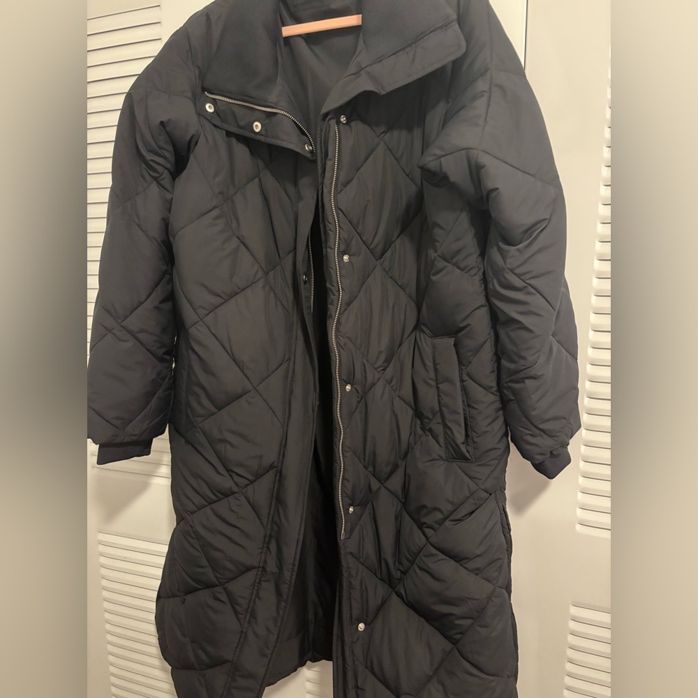 Abercrombie & Fitch Black Puffer Coat Size XL